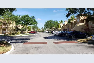 7901 NW 6th St #204, Pembroke Pines, FL 33024 - Photo 3