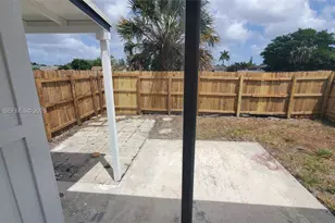 18047 NW 41st Pl, Miami, FL 33055 - Photo 11