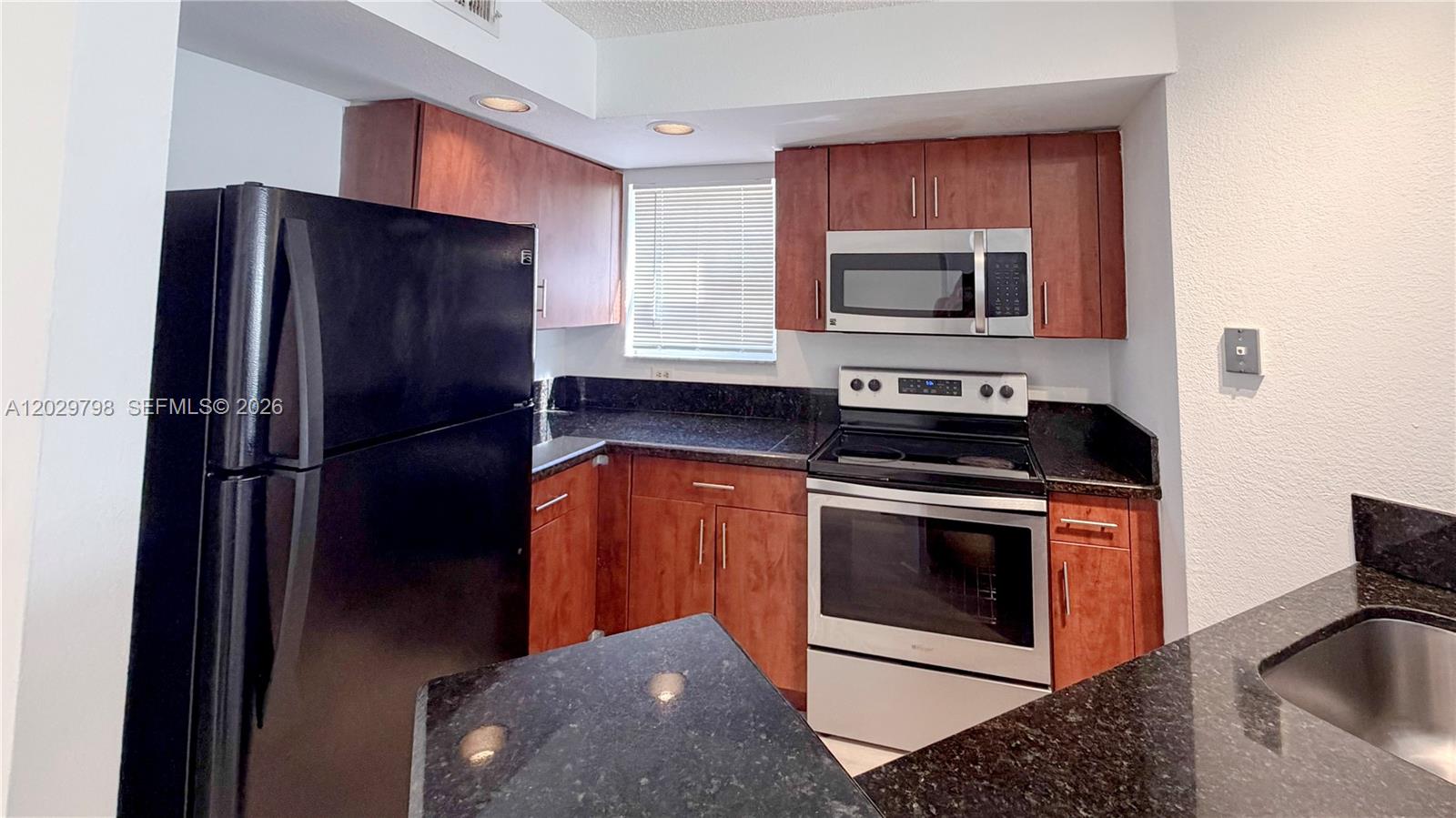 13060 Vista Isles Dr #212 - 13060 Vista Isles Dr #212, Sunrise, FL 33325 Luxury Property | Jose Angel Pina
