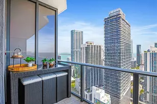 45 SW 9th St, Miami, FL 33130 - Photo 11
