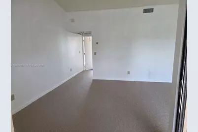 1017 Washington Cir #1017D, Homestead, FL 33034 - Photo 5