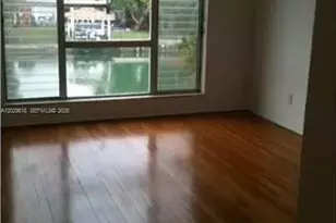 3921 N Meridian Ave, Miami Beach, FL 33140 - Photo 5