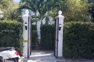 3921 N Meridian Ave, Miami Beach, FL 33140 - Photo 7