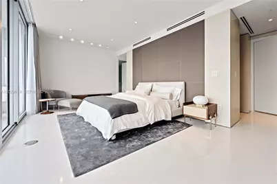 300 E Biscayne Blvd Way #5101, Miami, FL 33131 - Photo 15