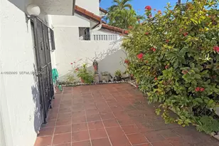 1331 SW 124th Ct, Miami, FL 33184 - Photo 3
