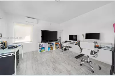 1161 NE 86th St, Miami, FL 33138 - Photo 25