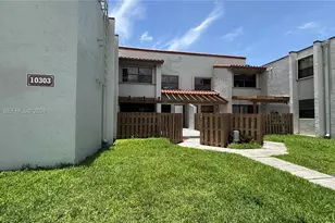 10303 NW 9th St Cir, Miami, FL 33172 - Photo 1