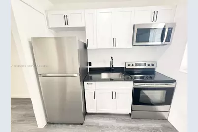 1239 Marseille Dr #103, Miami Beach, FL 33141 - Photo 1
