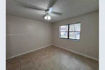 640 S Park Rd #14-4, Hollywood, FL 33021 - Photo 7