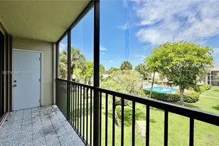 8045 SW 107th Ave, Miami, FL 33173 - Photo 9