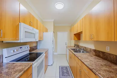 1606 Seminole Palms Dr, Greenacres, FL 33463 - Photo 13
