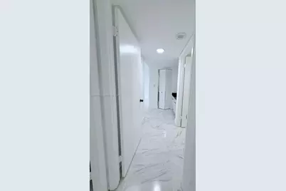 1925 Brickell Ave #D610, Miami, FL 33129 - Photo 15