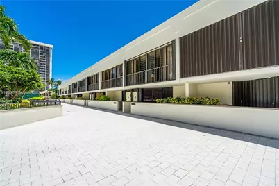 1925 Brickell Ave #D610, Miami, FL 33129 - Photo 29
