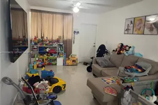 1025 SW 7th Ave, Miami, FL 33130 - Photo 7
