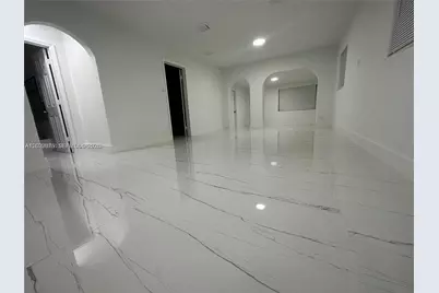 2745 SW 34th Ave, Miami, FL 33133 - Photo 7