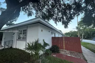 2745 SW 34th Ave, Miami, FL 33133 - Photo 3