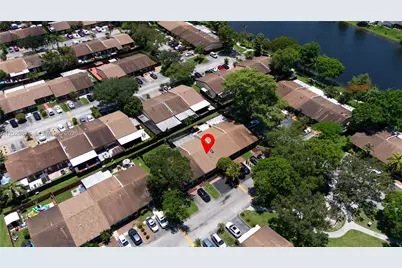 2321 Pine Needle Ct, Pembroke Pines, FL 33026 - Photo 19