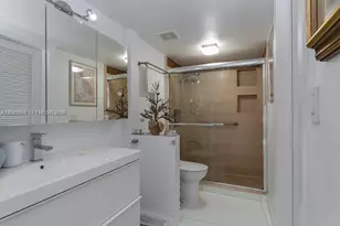 9 Island Ave, Miami Beach, FL 33139 - Photo 11