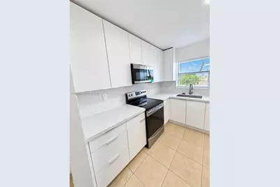 6850 W 16th Dr #317, Hialeah, FL 33014 - Photo 11