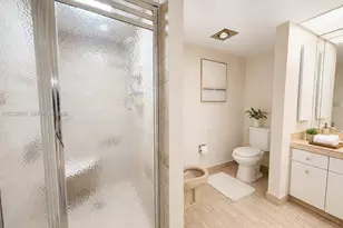 19707 Turnberry Way, Aventura, FL 33180 - Photo 17