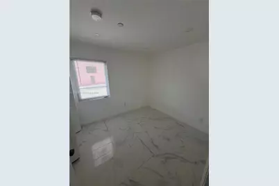 729 SW 3rd St #4, Miami, FL 33130 - Photo 11