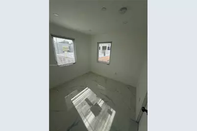 729 SW 3rd St #4, Miami, FL 33130 - Photo 7