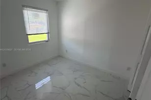 729 SW 3rd St, Miami, FL 33130 - Photo 9