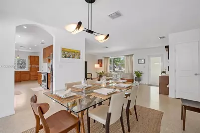 270 NE 123rd St, North Miami, FL 33161 - Photo 13