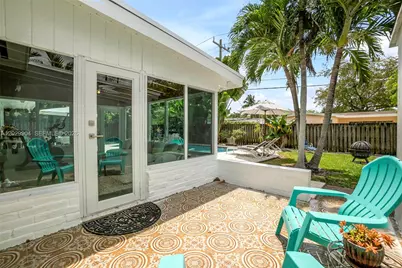 270 NE 123rd St, North Miami, FL 33161 - Photo 33