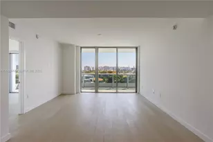 9201 E Bay Harbor Dr, Bay Harbor Islands, FL 33154 - Photo 11