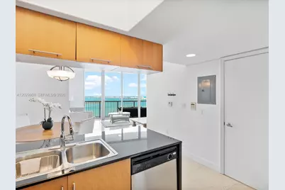 1750 N Bayshore Dr #5601, Miami, FL 33132 - Photo 5