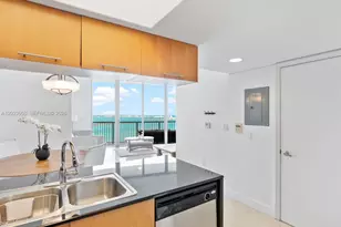 1750 N Bayshore Dr, Miami, FL 33132 - Photo 5
