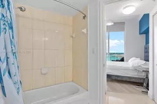 1750 N Bayshore Dr, Miami, FL 33132 - Photo 21