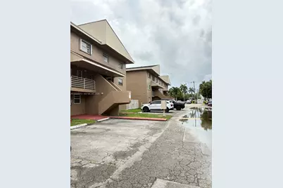 2778 W 60th St #45, Hialeah, FL 33016 - Photo 3