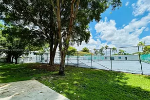 11040 SW 196th St, Cutler Bay, FL 33157 - Photo 41