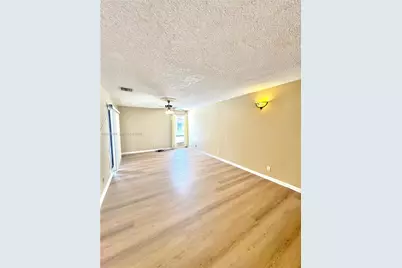 4240 NW 114th Ter #40, Coral Springs, FL 33065 - Photo 9