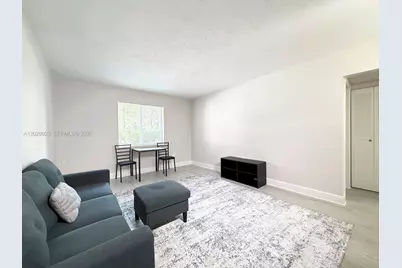8601 SW 68 Ct #5, Pinecrest, FL 33156 - Photo 3