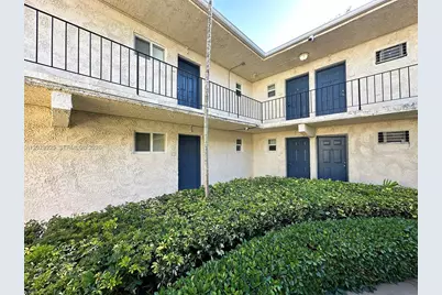 8601 SW 68 Ct #5, Pinecrest, FL 33156 - Photo 15