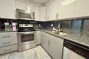 301 Golden Isles Dr, Hallandale Beach, FL 33009 - Photo 9