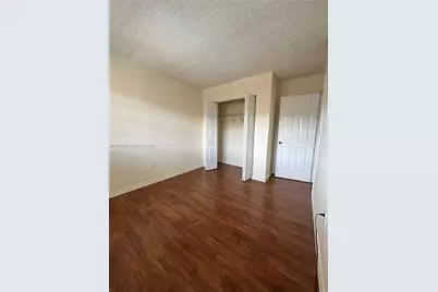 1075 W 68th St #309, Hialeah, FL 33014 - Photo 7