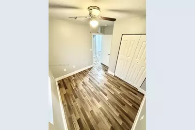 930 NW 2nd St, Fort Lauderdale, FL 33311 - Photo 13