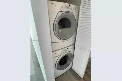 60 NW 37th Ave #400, Miami, FL 33125 - Photo 5