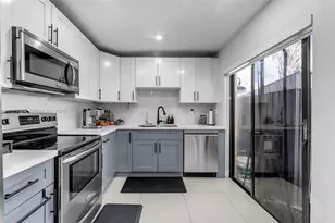 14932 SW 89th St, Miami, FL 33196 - Photo 11