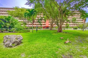 1710 NE 191st St, Miami, FL 33179 - Photo 15