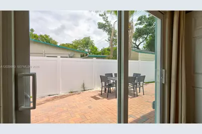 2510 NE 9th Ave, Pompano Beach, FL 33064 - Photo 19