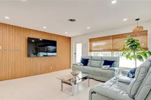 2510 NE 9th Ave, Pompano Beach, FL 33064 - Photo 9