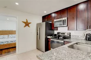 2510 NE 9th Ave, Pompano Beach, FL 33064 - Photo 11