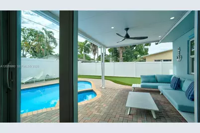 2510 NE 9th Ave, Pompano Beach, FL 33064 - Photo 23