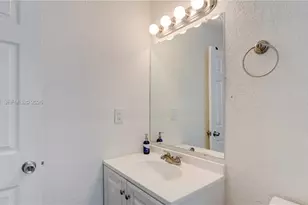 2510 NE 9th Ave, Pompano Beach, FL 33064 - Photo 31