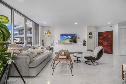 3500 Mystic Pointe Dr #604, Aventura, FL 33180 - Photo 1